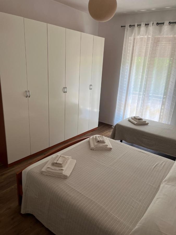Appartamento Mela Ad Alba, Cuore Delle Langhe Ngoại thất bức ảnh